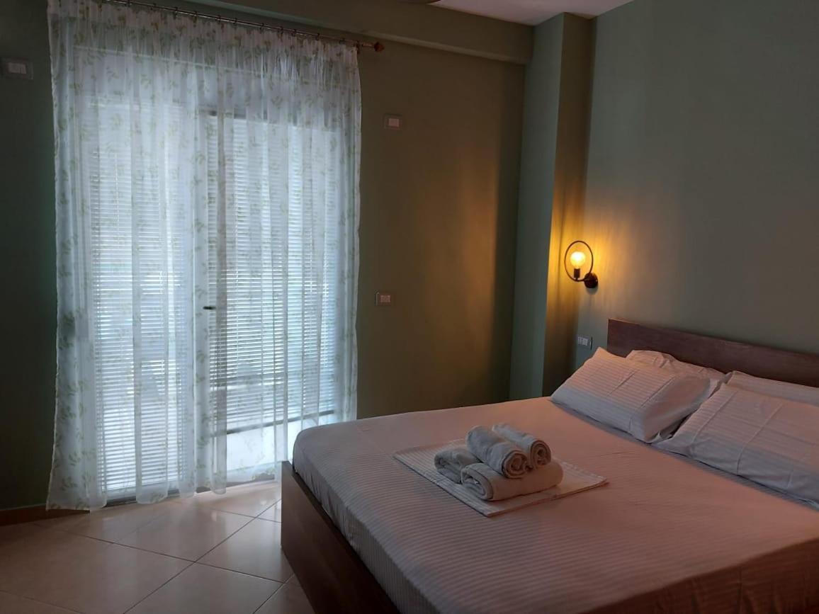 Vlorë Deni Sea View Apartment מראה חיצוני תמונה