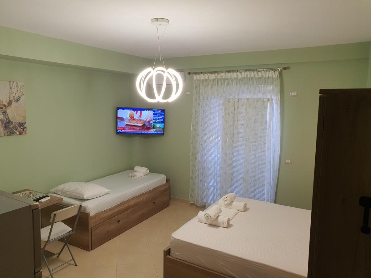 Vlorë Deni Sea View Apartment מראה חיצוני תמונה
