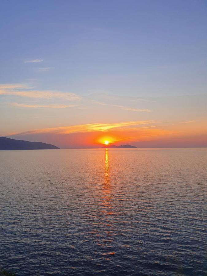 Vlorë Deni Sea View Apartment מראה חיצוני תמונה