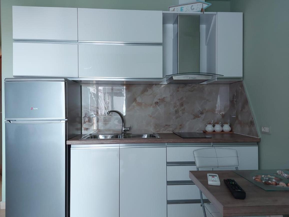 Vlorë Deni Sea View Apartment מראה חיצוני תמונה